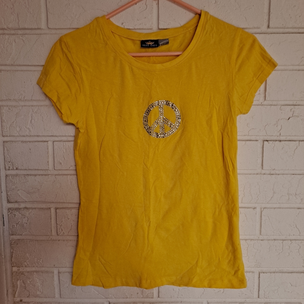Blue Axes yellow short sleeve t shirt with bedazzled peace sign